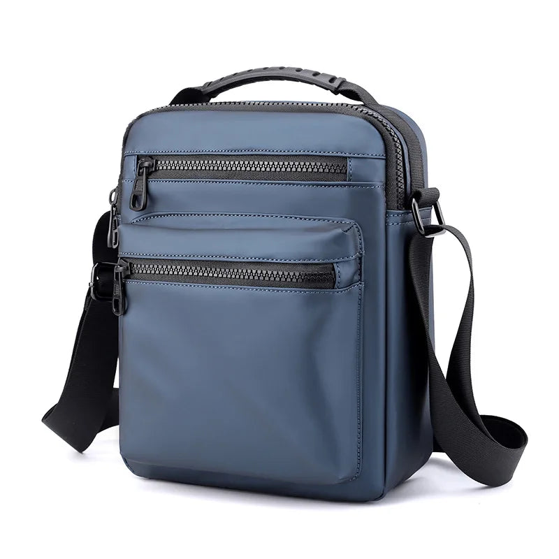 Man Classic Messenger Bag