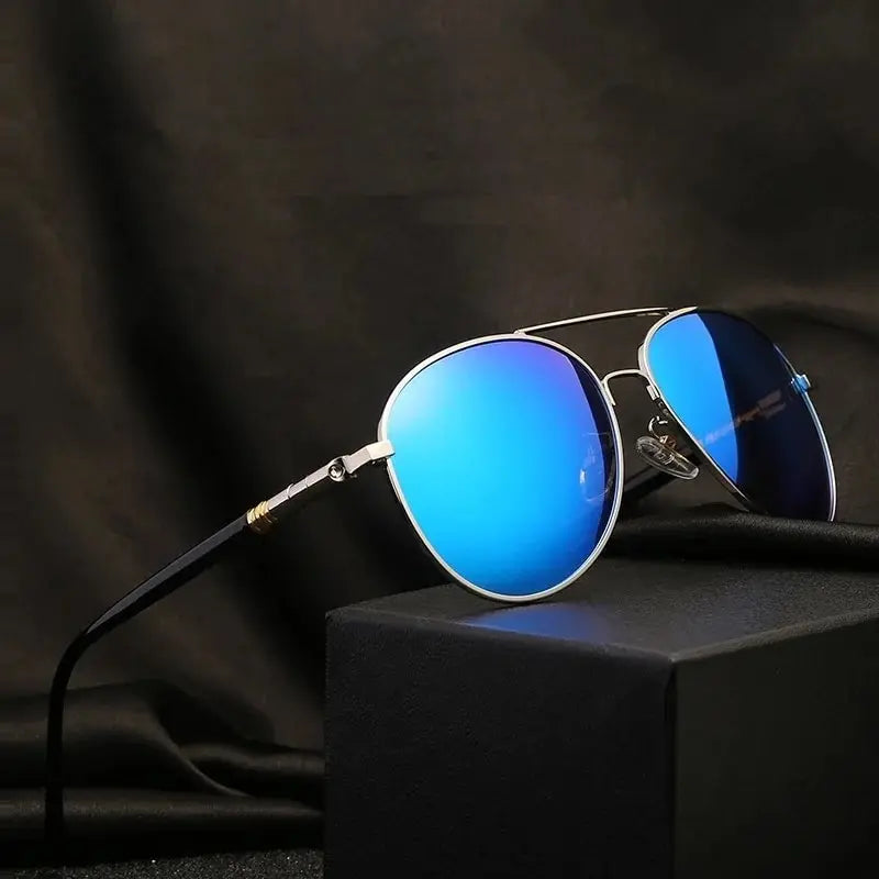 Classic Pilot Sunglasses